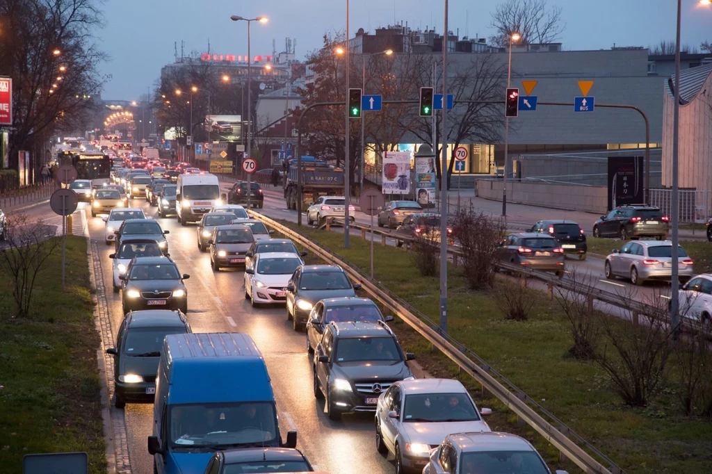 Najbardziej zakorkowane miasta w Polsce. Prowadzi Poznań przed Wrocławiem, Warszawą i Krakowem