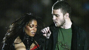 Janet Jackson i Justin Timberlake podczas koncertu w przerwie Super Bowl w 2004 roku