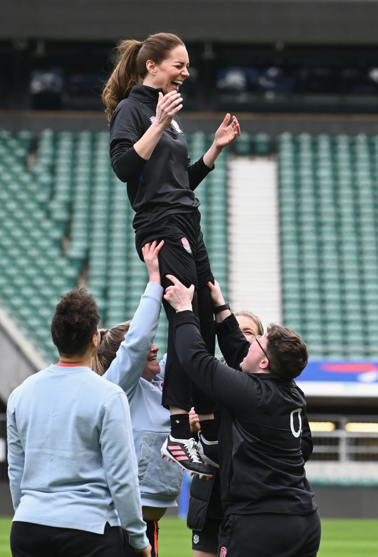 Księżna Kate na treningu rugby
