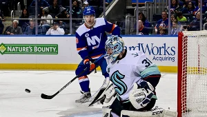 Philipp Grubauer z Seattle Kraken wybronił wszystkie strzały w trakcie swojego ostatniego meczu w NHL