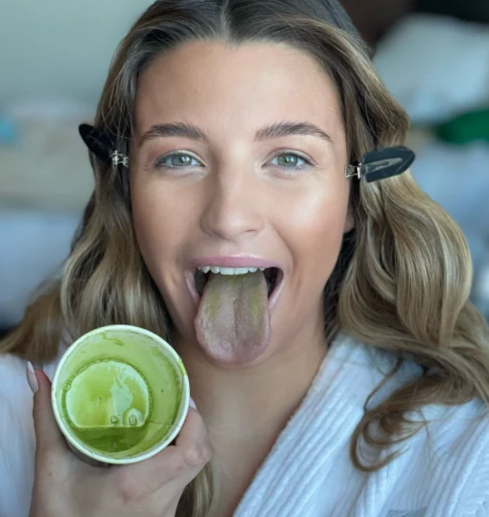 Julia Wieniawa na IG @juliawieniawa Julia Wieniawa na IG @juliawieniawa