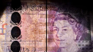 Bank Anglii podniósł główną stopę procentową o 25 pb do 0,5 proc.