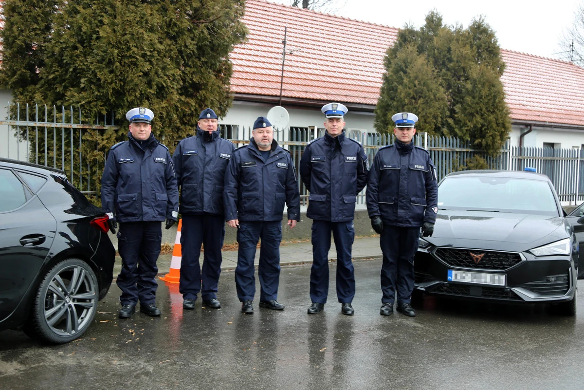 Jeden samochód będzie jeździł w Krakowie, drugi - w Nowym Sączu