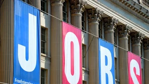 Rynek pracy może przecenić dolara 