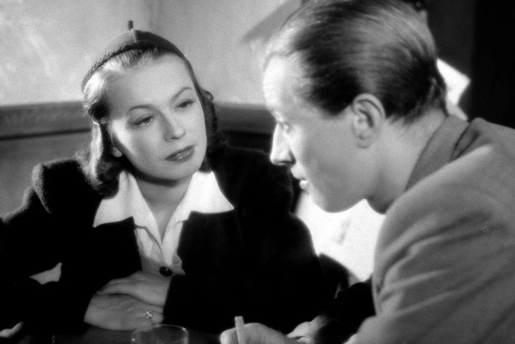 Młoda Danuta Szaflarska w filmie "Zakazane piosenki"