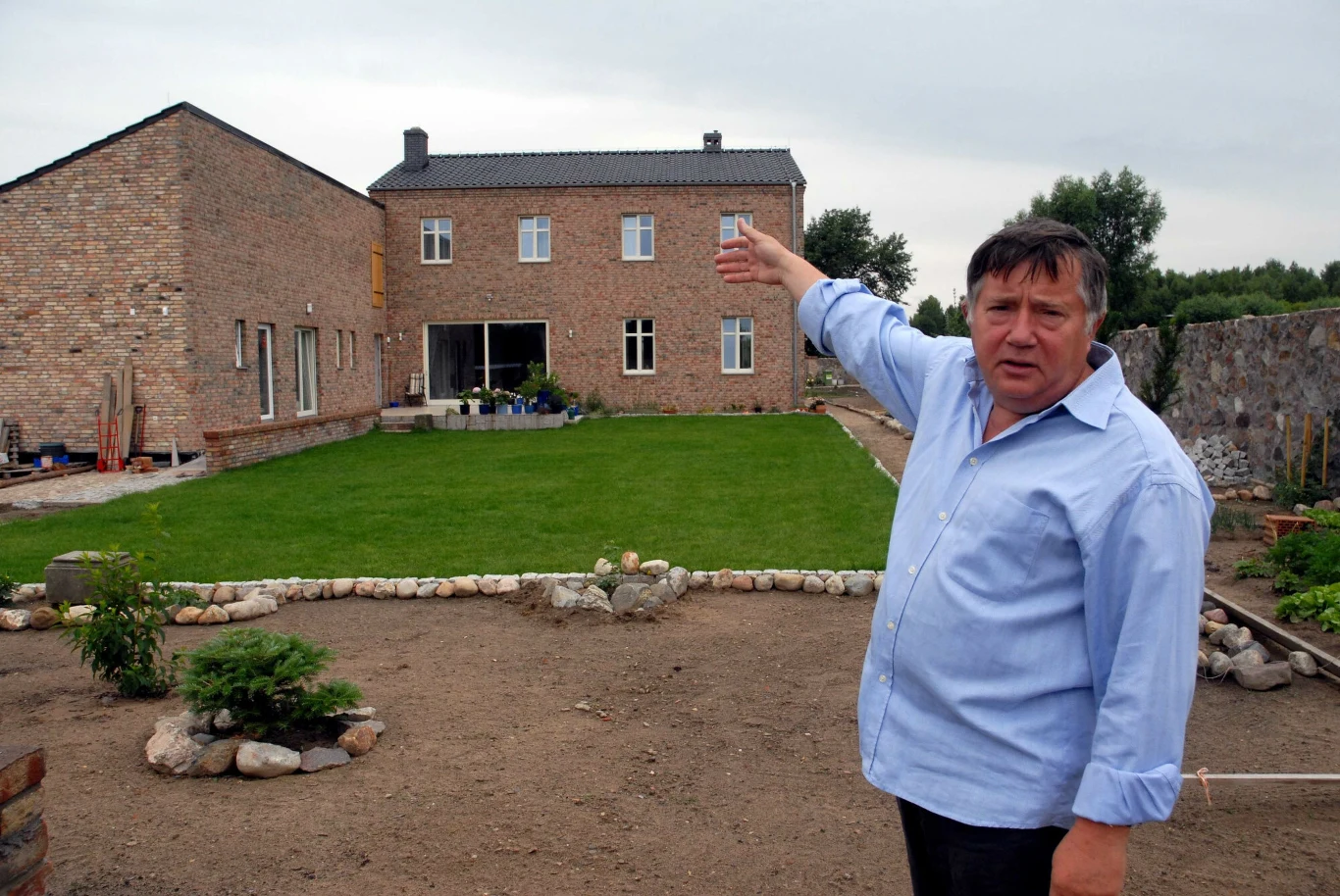 Mieczysław Hryniewicz i jego dom Mieczysław Hryniewicz i jego dom