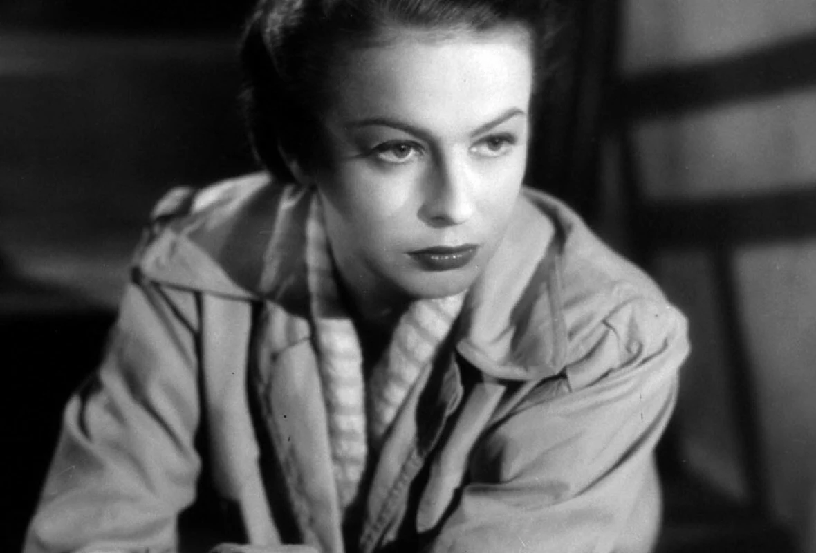 Danuta Szaflarska w filmie "Dwie godziny" Danuta Szaflarska w filmie "Dwie godziny"