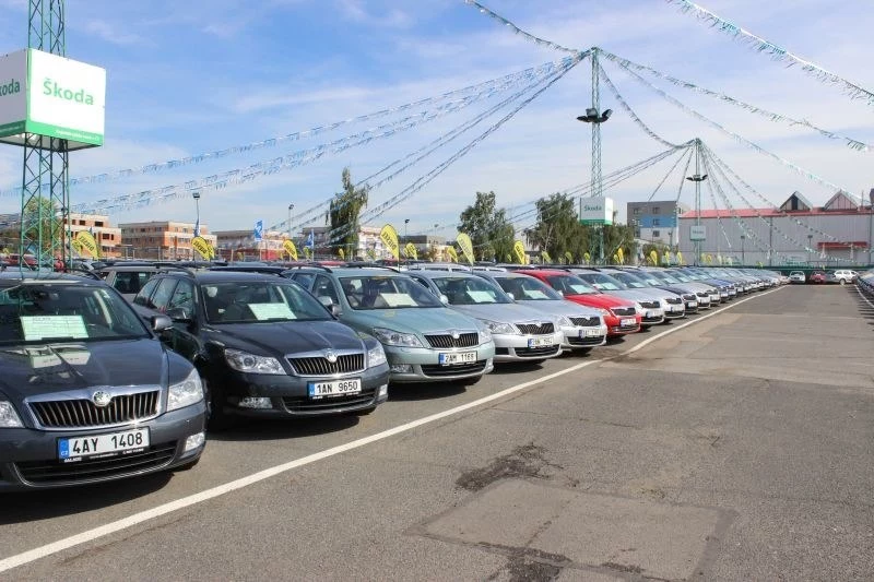 Plac jednego z oddziałów AAA Auto w Czechach