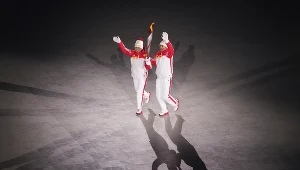 Zapalenie znicza olimpijskiego podczas igrzysk Pekin 2022