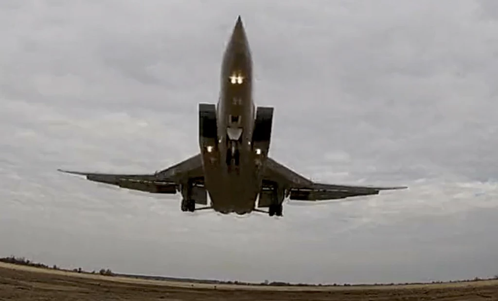 Rosyjski bombowiec Tu-22M3 Rosyjski bombowiec Tu-22M3