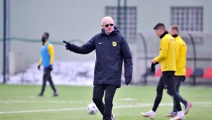 Franciszek Smuda z medalem, Bartłomiej Pawłowski już strzela dla Widzewa