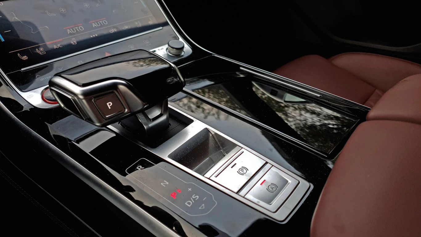 Audi S8