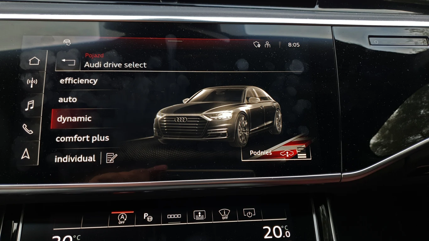 Audi S8