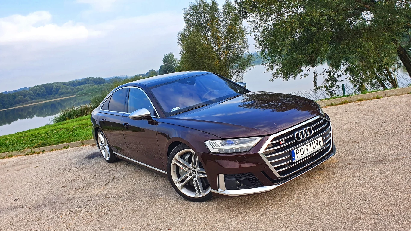 Audi S8
