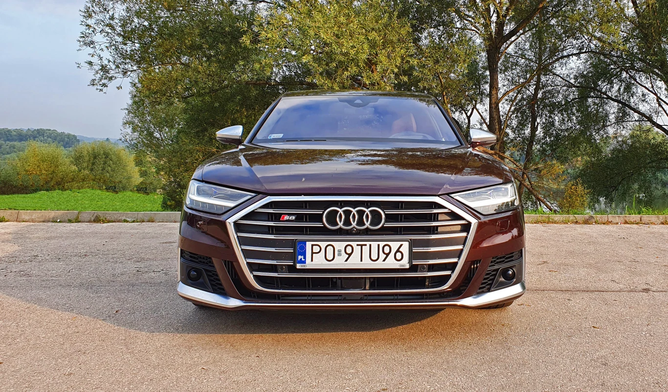 Audi S8