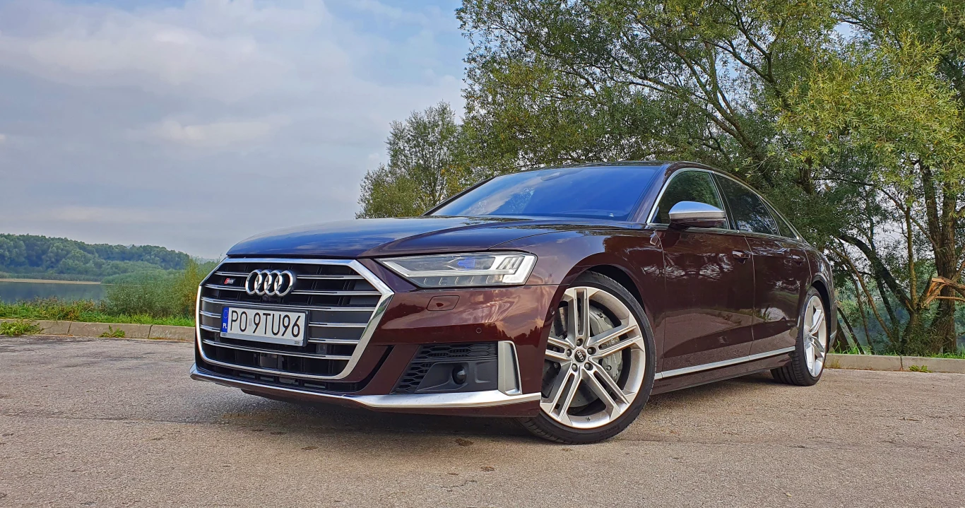 Audi S8