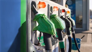 Zdjecie ilustracyjne. Nasi sasiedzi wykupują tanie paliwo 