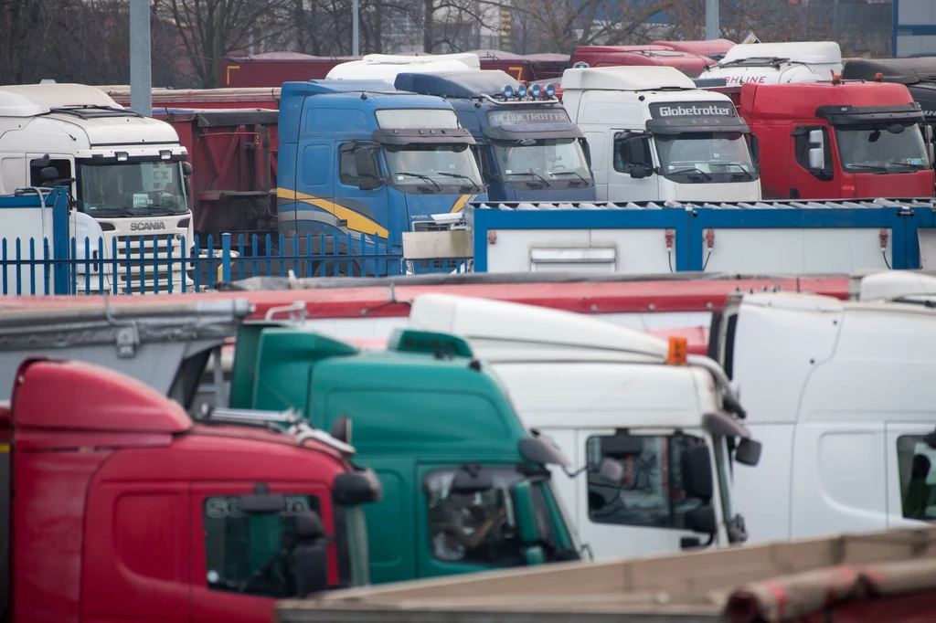 Firmy transportowe coraz chętniej przenoszą się z Polski do Niemiec