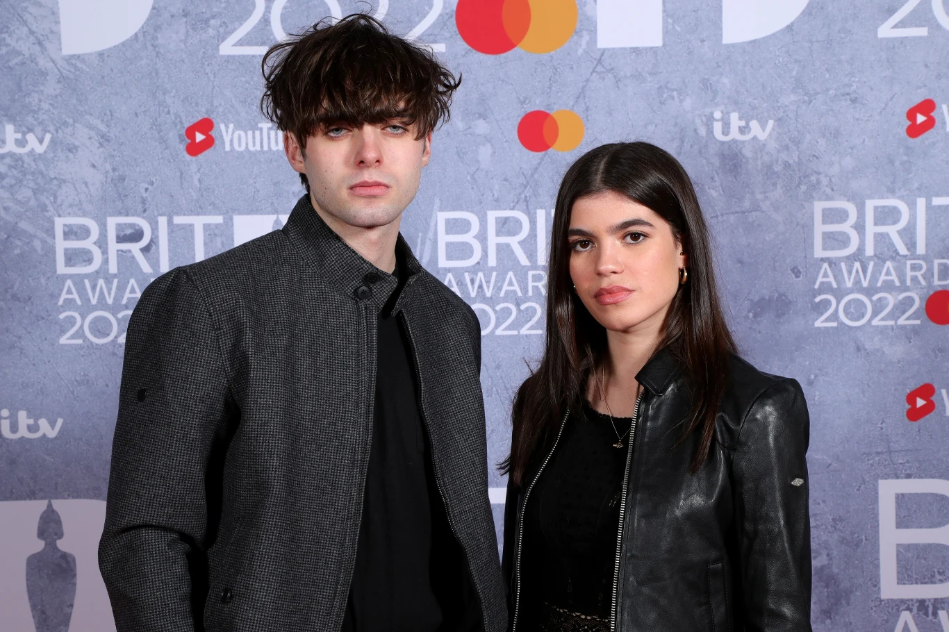 Liam Gallagher na galę Brit zaprosił również swoje dzieci. Na zdjęciu Lennon Gallagher i Molly Morish Gallagher.