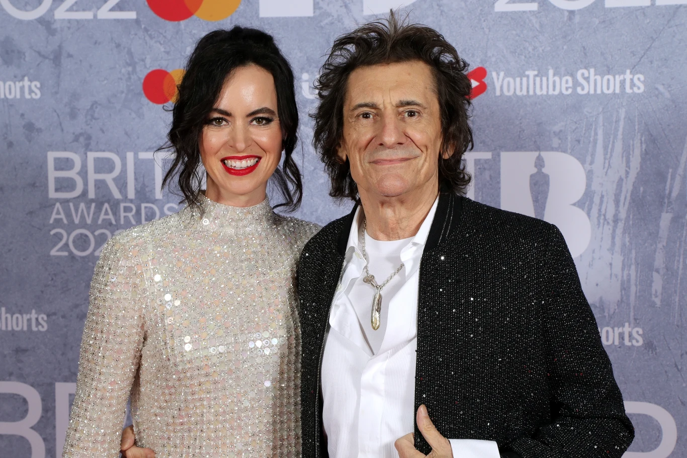 Na gali pojawił się m.in. Ronnie Wood z 30 lat młodszą żoną Sally Wood. 