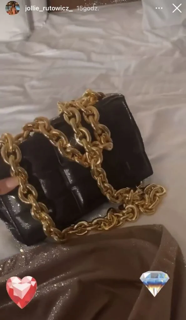 https://www.instagram.com/jollie_rutowicz_/ https://www.instagram.com/jollie_rutowicz_/