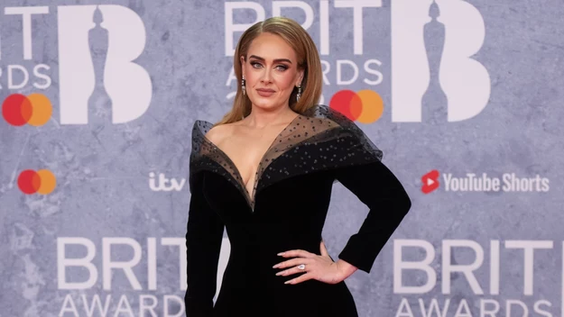 Adele podczas rozdania Brit Awards 2022