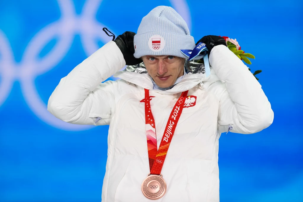 Dawid Kubacki z brązowym medalem igrzysk olimpijskich w Pekinie
