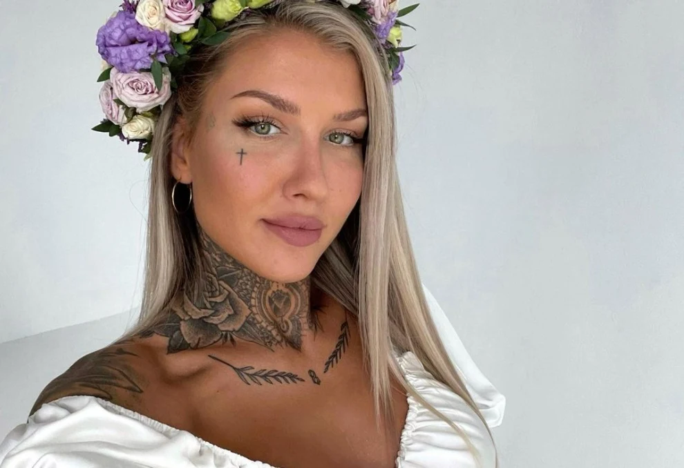 Deynn odpowiedziała na obrzydliwe komentarze obserwatora / Instagram ? @deynn Deynn odpowiedziała na obrzydliwe komentarze obserwatora / Instagram ? @deynn