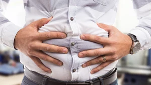 Symetykon. Jak krzem pomaga na wzdęcia? 