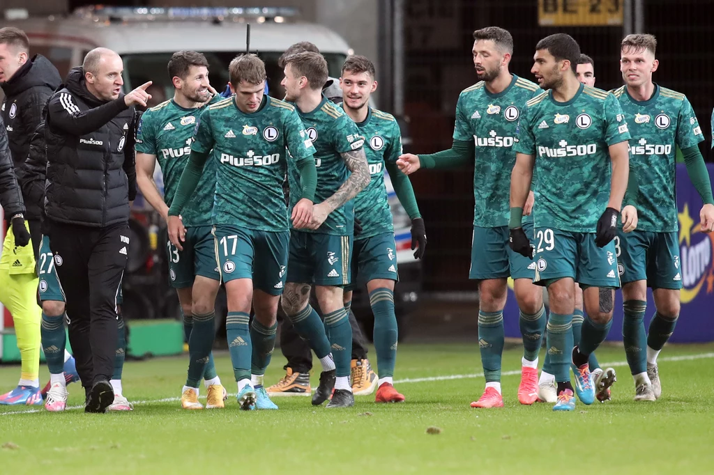 Legia Warszawa nie zachwyciła w Lubinie, ale wygrała z Zagłębiem. Czy będzie też górą w starciu z Wartą? Legia Warszawa nie zachwyciła w Lubinie, ale wygrała z Zagłębiem. Czy będzie też górą w starciu z Wartą?