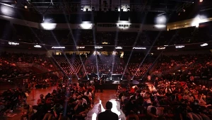 Widzowie podczas Call of Duty League Championship