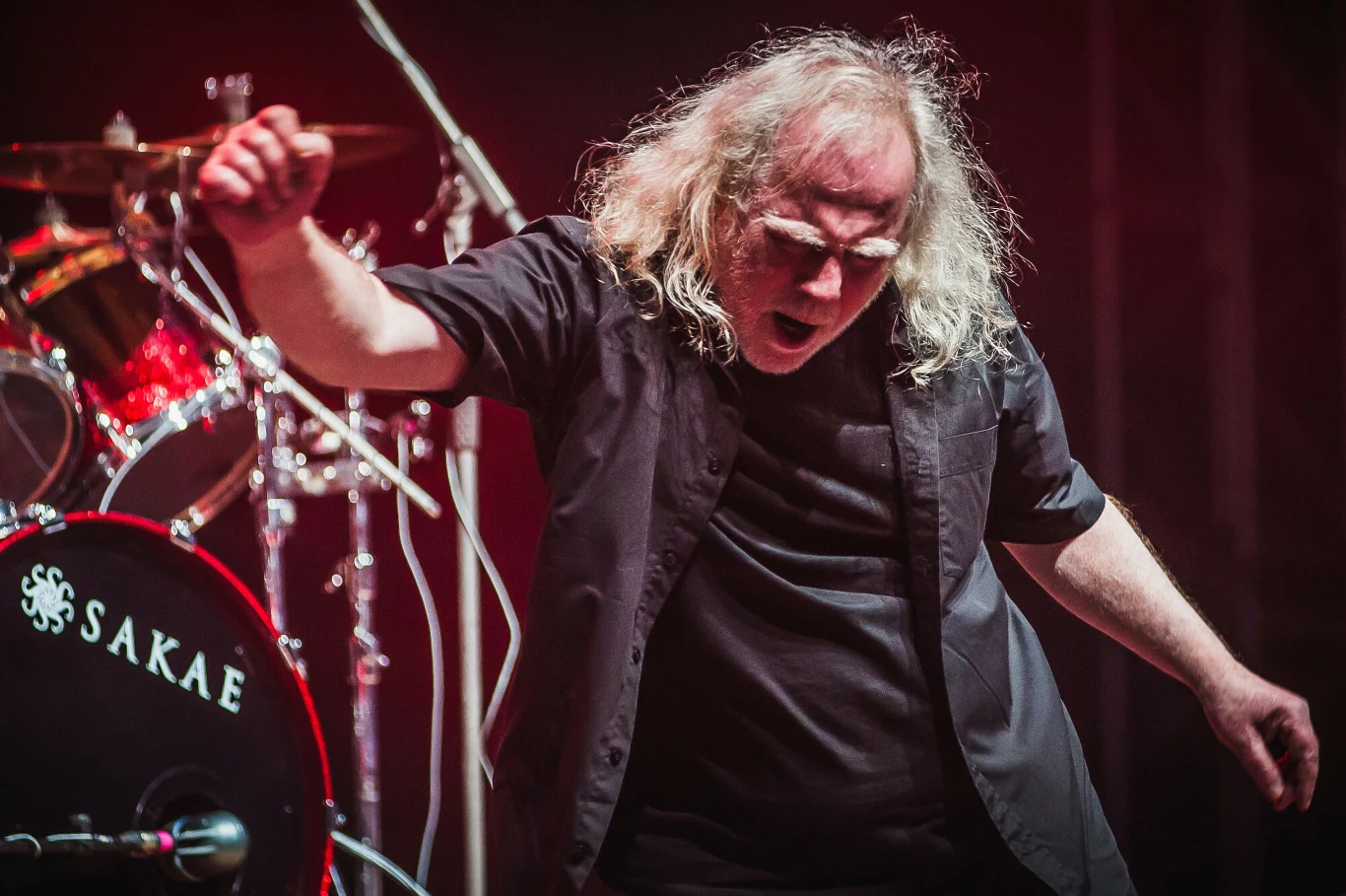 Historia zespołu Kat, który tworzył, sięga 1981 roku. Zaledwie 3 lata później, w 1984 roku podczas festiwalu w Jarocinie, grupa otrzymała od publiczności najwyższe yróżnienie. Koncertowanie z Hanoi Rocks dodało Katowi popularności, a rok później ukazał się ich pierwszy album - "666", a także anglojęzyczna wersja "Metal and Hell". Historia zespołu Kat, który tworzył, sięga 1981 roku. Zaledwie 3 lata później, w 1984 roku podczas festiwalu w Jarocinie, grupa otrzymała od publiczności najwyższe yróżnienie. Koncertowanie z Hanoi Rocks dodało Katowi popularności, a rok później ukazał się ich pierwszy album - "666", a także anglojęzyczna wersja "Metal and Hell".