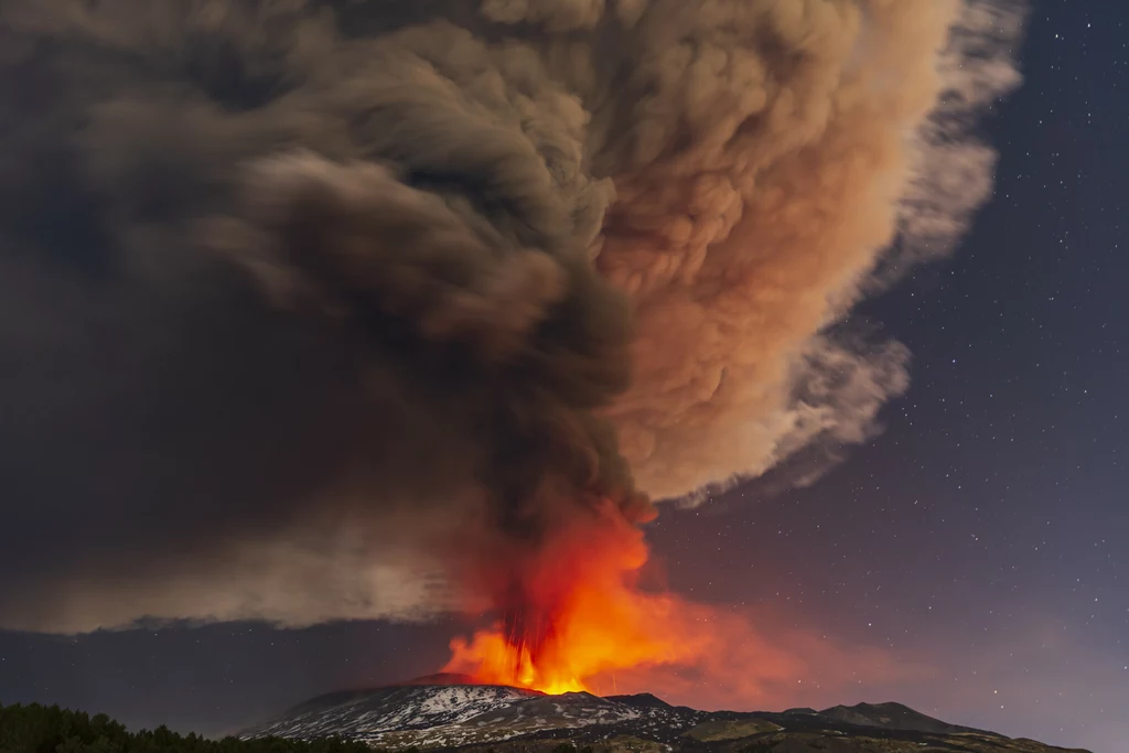 Wybuchy wulkanu Etna niemal zawsze należą do bardzo spektakularnych