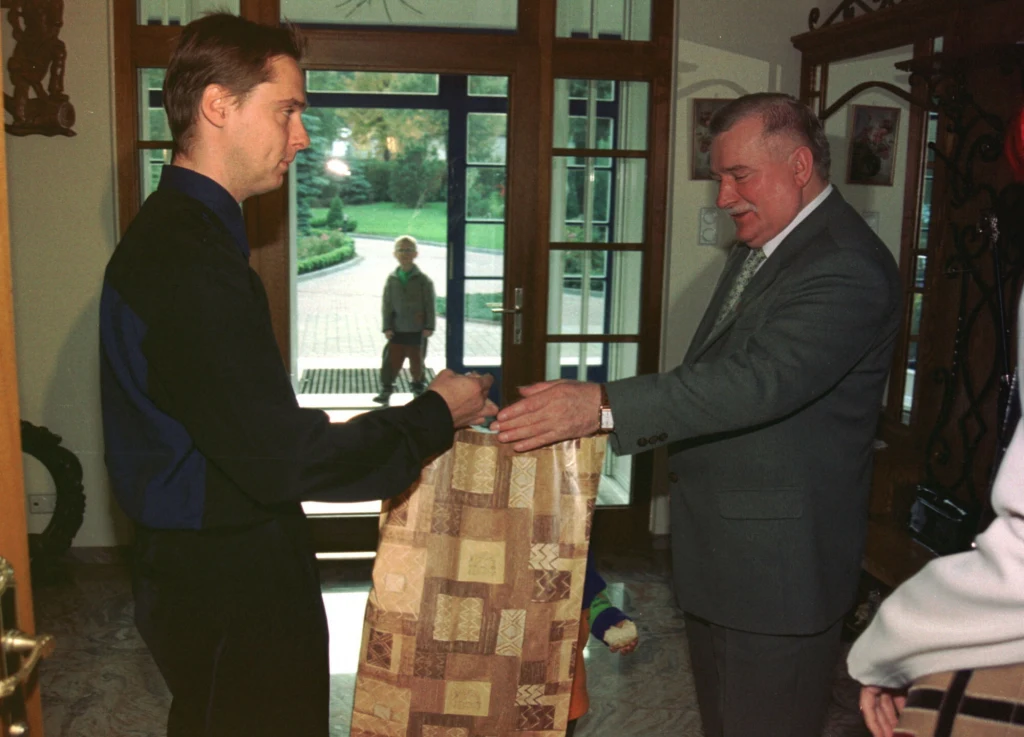 Lech Wałęsa na zdjęciu ze śp. synem Przemysławem Wałęsą