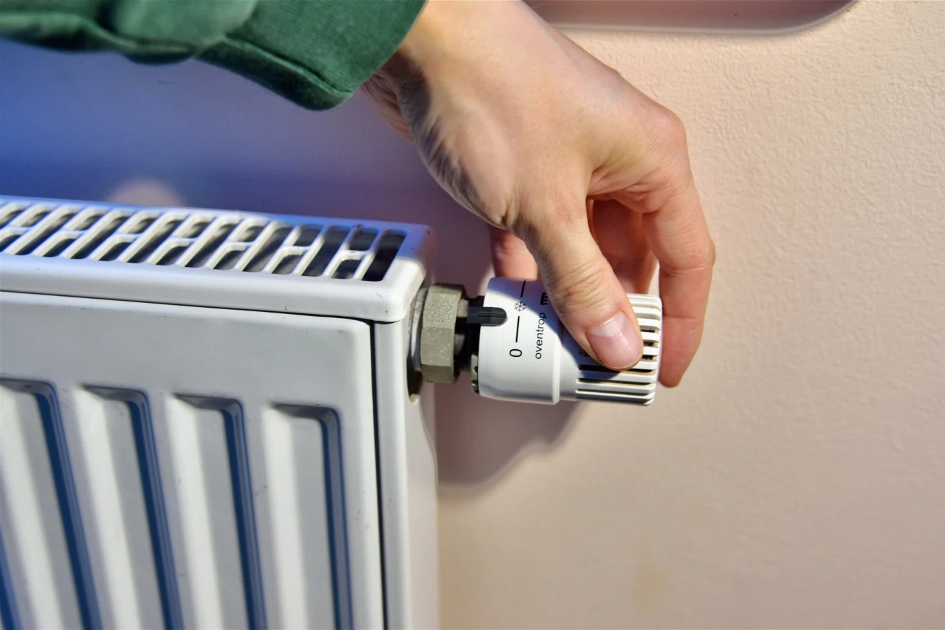 Nadmierne oszczędzanie na ogrzewaniu mieszkania może doprowadzić do nałożenia przez spółdzielnię mieszkaniową kary Nadmierne oszczędzanie na ogrzewaniu mieszkania może doprowadzić do nałożenia przez spółdzielnię mieszkaniową kary