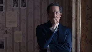 Bertie Carvel jako Adam Dalgliesh w serialu "Dalgliesh"