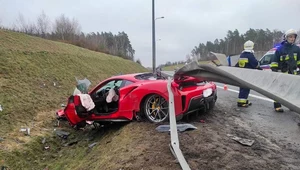 Ferrari 488 Pista rozbite na drodze ekspresowej S10 pod Piłą warte było ponad 1,3 miliona złotych