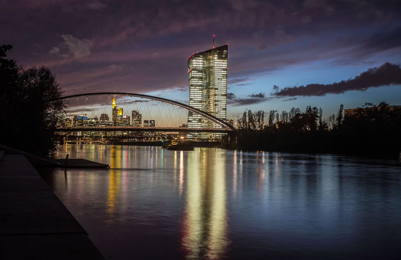 Europejski Bank Centralny ostrzega banki przed Rosją Europejski Bank Centralny ostrzega banki przed Rosją