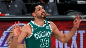 Enes Freedom w barwach Boston Celtics
