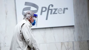 W 2022 r. przychody Pfizera osiągnęły 100 mld dolarów