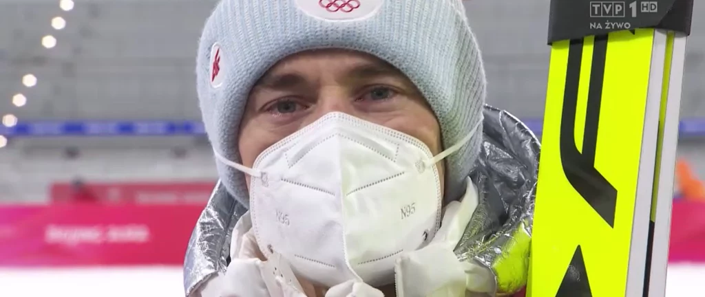 Kamil Stoch nie krył łez przed kamerami TVP Kamil Stoch nie krył łez przed kamerami TVP