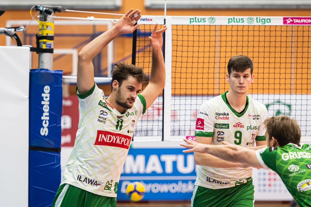PlusLiga. Torey Defalco (pierwszy z lewej) ponownie poprowadził Indykpol AZS Olsztyn do zwycięstwa