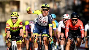 Wygrał Alexander Kristoff (w środku), Stanisław Aniołkowski (pierwszy z lewej) był czwarty