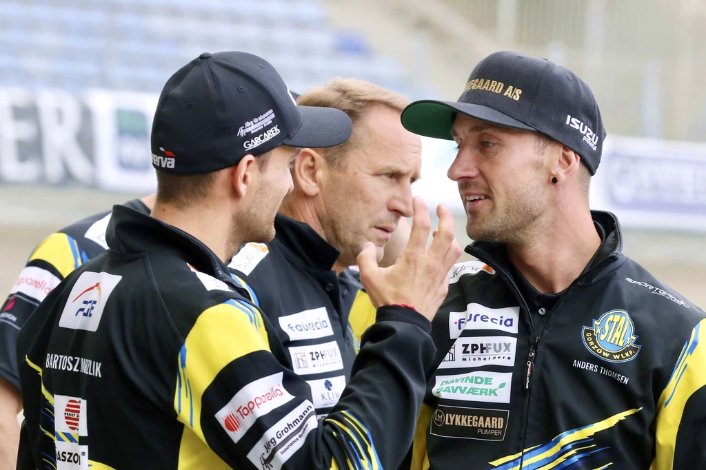Anders Thomsen (z prawej) w rozmowie z Bartkiem Zmarzlikiem Anders Thomsen (z prawej) w rozmowie z Bartkiem Zmarzlikiem