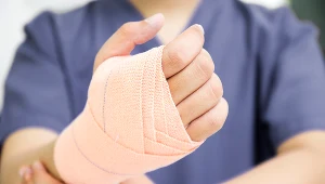 Gangrena najczęściej pojawia się w okolicy dłoni, stóp i ran pooperacyjnych