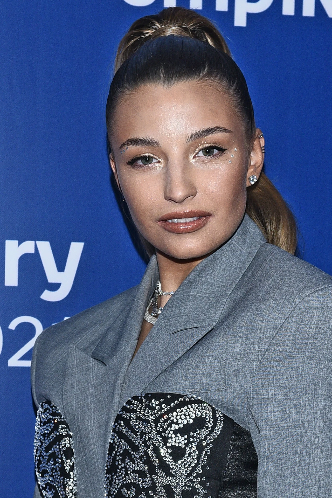 Julia Wieniawa na Bestsellerach Empiku 2022 Julia Wieniawa na Bestsellerach Empiku 2022