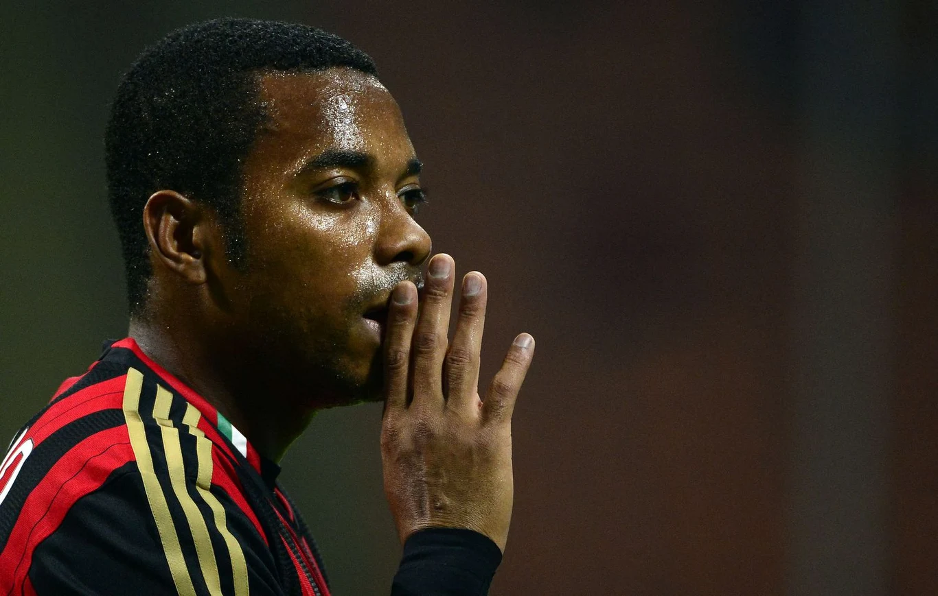 Robinho (zdjęcie z 2013 roku) Robinho (zdjęcie z 2013 roku)