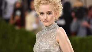 Julia Garner gra w nowym hicie Netfliksa!