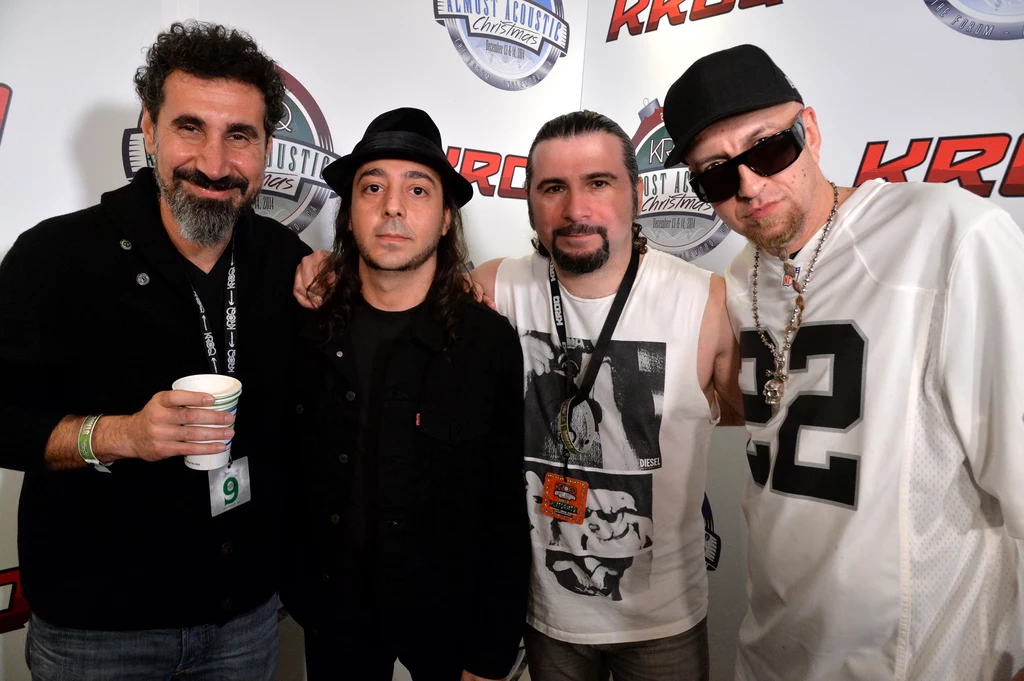 System Of A Down słuchani przez premier Szwecji?