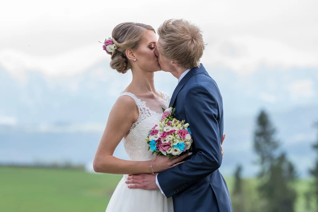 Marta Kubacka i Dawid Kubacki w dniu ślubu Marta Kubacka i Dawid Kubacki w dniu ślubu